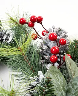Vianočný veniec Berry and pinecone červená, 50 x 13 cm