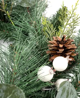 Vianočný veniec Berry and pinecone biela, 45 x 10 x 39 cm